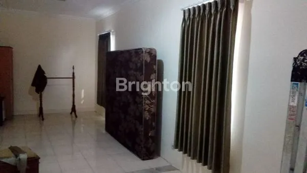 image RUMAH STRATEGIS DI KEMANGGISAN SLIPI, LT 260M², 5 KT & KM (7)