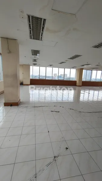 image OFFICE SPACE SEMI FURNISHED SASTRA GRAHA KEBON JERUK JAKARTA BARAT LB 1185 RP 165.000/M/BLN  (4)