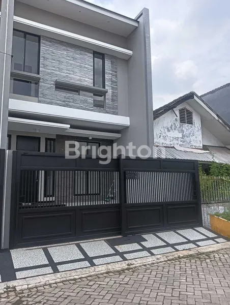 image RUMAH BARU DI KLAMPIS SEMOLO, LT 82M² LB 120M² (1)