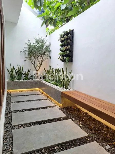 image RUMAH STRATEGIS DEKAT BANDARA ADI SOEMARMO (2)