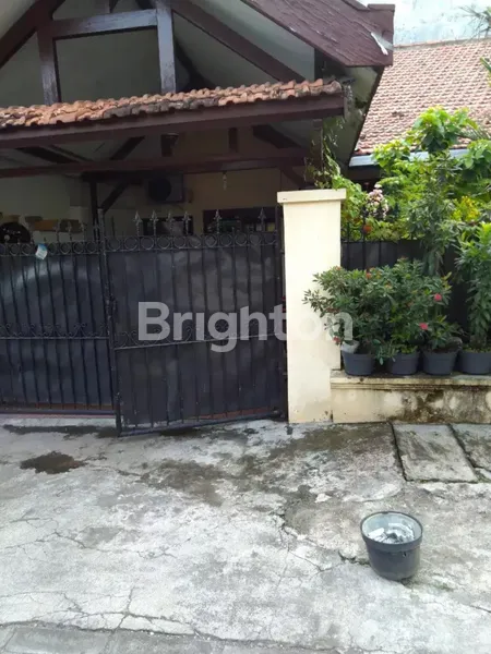 image RUMAH SECOND RUNGKUT ASRI, TERAWAT, HITUNG TANAH, DEKAT KE RAYA MERR, SEKITARAN PUSAT PERBELANJAAN (1)