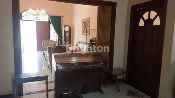 image DIJUAL RUMAH MANYAR STRATEGIS PUSAT KOTA, TERAWAT, ROW JALAN KEMBAR, LINGKUNGAN NYAMAN, DEKAT KAMPUS UNTAG  (4)