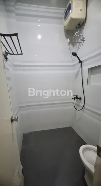 image RUMAH SEWA JELAMBAR 4 LANTAI (6)