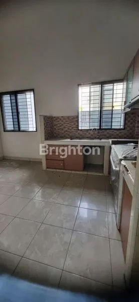 image RUMAH SEWA JELAMBAR 4 LANTAI (5)