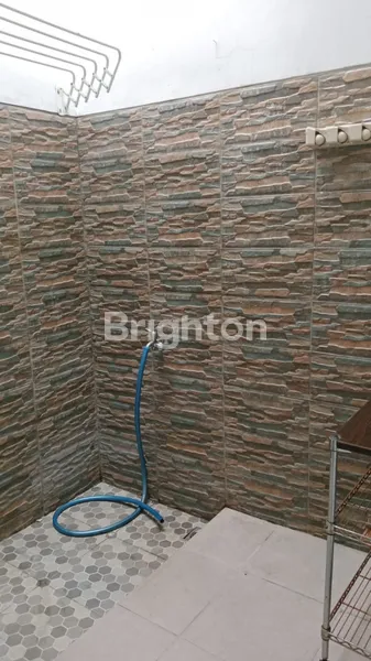 image SUKOLILO DIAN REGENCY BERSIH TERAWAT, BEBAS BANJIR, DINGIN HADAP SELATAN  (8)