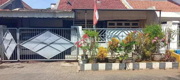 image RUMAH SECOND TENGGILIS 1,5 LANTAI STRATEGIS DEKAT RAYA JEMURSARI, DEKAT BANYAK HOTEL DAN PERKANTORAN  (1)