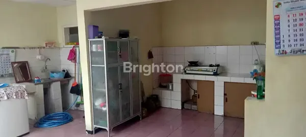 image RUMAH SECOND TENGGILIS 1,5 LANTAI STRATEGIS DEKAT RAYA JEMURSARI, DEKAT BANYAK HOTEL DAN PERKANTORAN  (6)