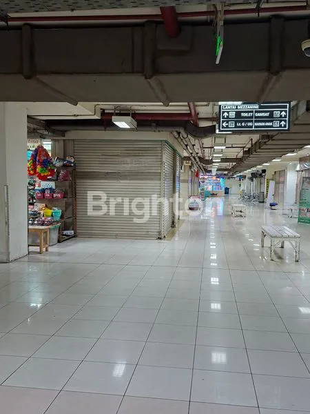 image KIOS STRATEGIS DI ITC DEPOK, 2 UNIT GANDENG SIAP USAHA (1)