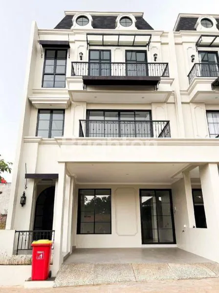 image RUMAH BARU GRESS STRATEGIS DEKAT TRANSMART CILANDAK KKO JAGAKARSA JAKARTA SELATAN (1)