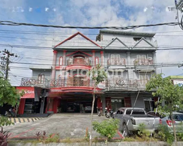 image RUKO BESAR STRATEGIS UTAMA JALAN MT HARYONO PUSAT BISNIS BALIKPAPAN (1)