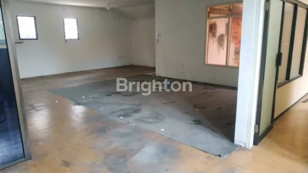 image DISEWAKAN BARATAJAYA SIAP PAKAI COCOK GUDANG/ SHOWROOM / RESTO / MINIMARKET DLL STRATEGIS DEKAT TENGAH KOTA (5)