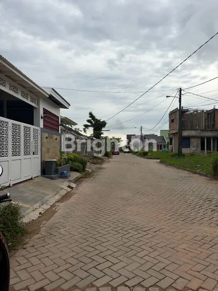 image TANAH DI JUAL DI DALAM PERUMAHANAN (4)