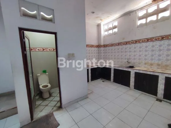 image RUKO PREMIUM PASAR KUTA LANTAI TIGA LOKASI STRATEGIS  (3)