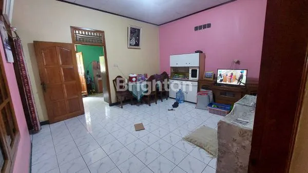 image RUMAH DIJUAL PADEMANGAN (7)