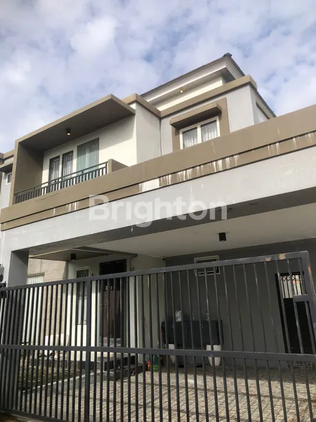 image RUMAH VILLA GARDEN JALAN SIDODADI | 2 LANTAI | KOLAM RENANG PRIBADI | SHM (2)