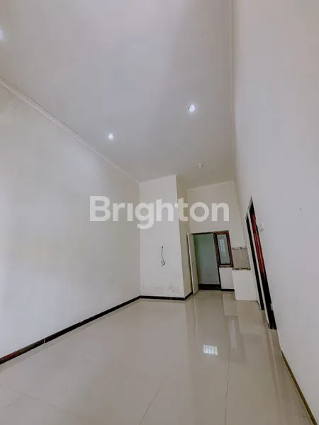 image RUMAH DIJUAL LOKASI STRATEGIS DEKAT KOTA TULUNGAGUNG (6)