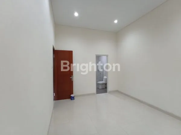 image RUMAH DI MANYAR TIRTOYOSO SELATAN DEKAT MERR DAN GALAXY MALL (3)