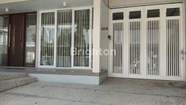 image RUMAH DI CITRALAND SAMBIKEREP SURABAYA (2)