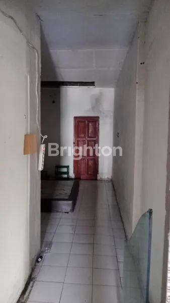 image RUMAH SEKALIGUS RUKO SUPER BESAR LANTAI 2 DI JANTUNG KUTA LOKASI STRATEGIS (3)