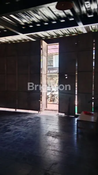 image RUMAH SEKALIGUS RUKO SUPER BESAR LANTAI 2 DI JANTUNG KUTA LOKASI STRATEGIS (5)