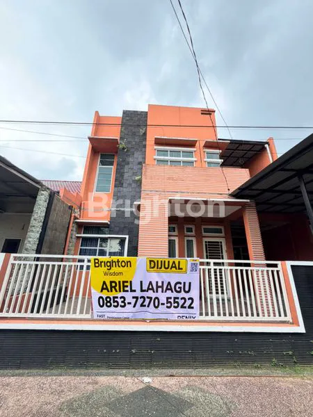 RUMAH  VILLA GADING MAS 2 MEDAN AMPLAS