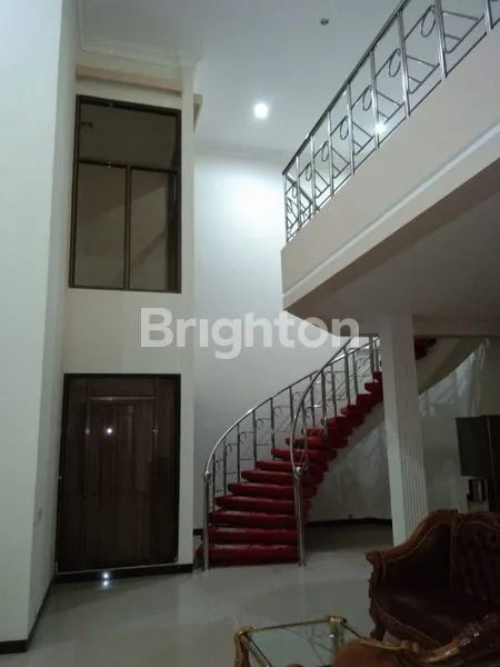 image RUMAH 2 LANTAI FURNISHED DHAMAHUSADA INDAH  (4)