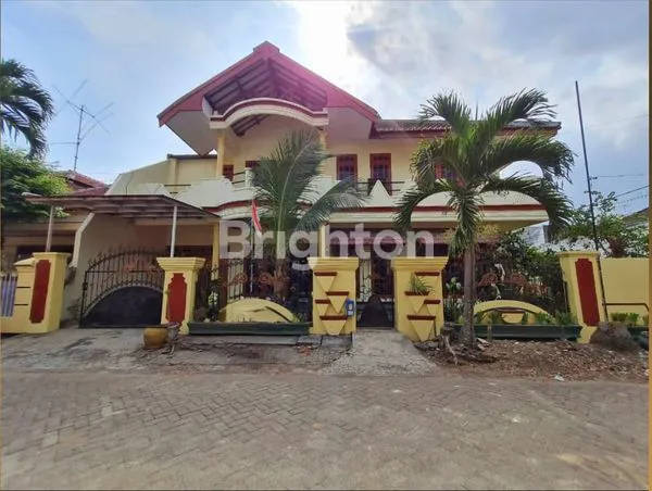 image RUMAH DIJUAL 2 LANTAI DAERAH SAWOJAJAR COCOK UNTUK USAHA KOST2AN, ASRAMA ATAU HOMESTAY (1)