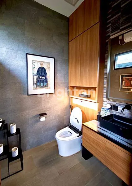 image VILLA MEWAH FULL FURNISH BEACHFRONT DI PANTAI SABA GIANYAR BALI (6)