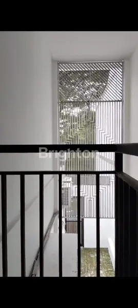 image RUMAH BAGUS SIAP HUNI DI RESIDENCE ONE BSD SERPONG UTARA  (4)