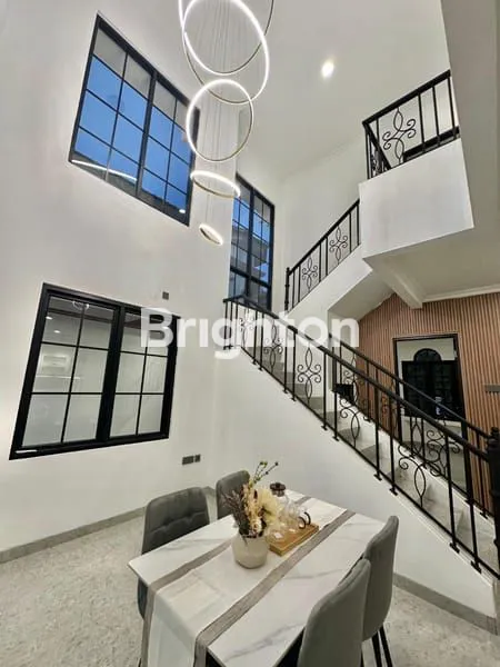 image DIJUAL RUMAH MEWAH LUAS SIAP HUNI DI DELTAMAS BEKASI..  (6)