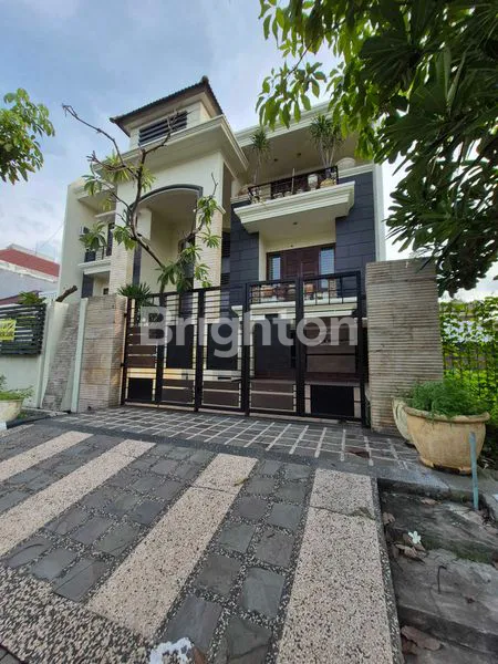 image ARTISTIK!! LANGKA... RUMAH SPLIT DI BOULEVARD PREMIUM SUTOREJO SELANGKAH KE RAYA MULYOSARI PAKUWON CITY DHARMAHUSADA INDAH KERTAJAYA INDAH ITS UNAIR (1)