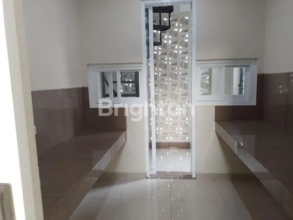 image RUMAH 2 LANTAI LT 138M² DI PASAR MINGGU, SIAP HUNI (7)