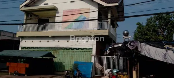 image RUKO 2 LANTAI DI LOKASI STRATEGIS DI JALAN SONO INDAH BARU SIDOARJO (2)