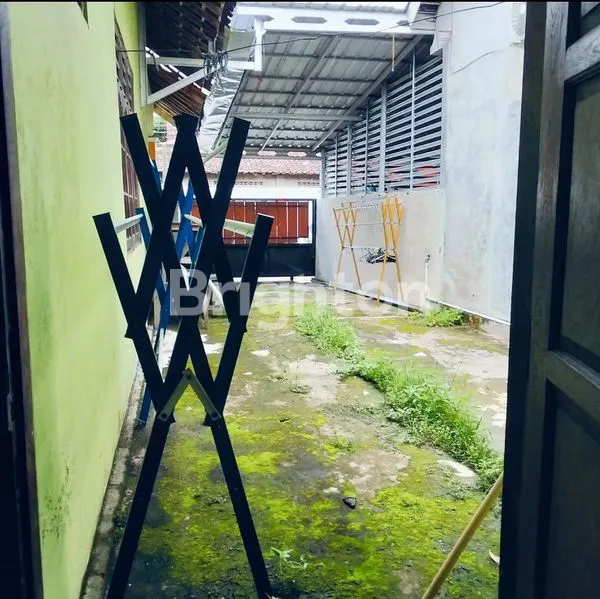 image KUDU, BAKI, SUKOHARJO, RUMAH SEMI FURNISH ADA MESIN CUCI PLUS KULKAS DENGAN HARGA TERJANGKAU LOKASI STRATEGIS, AKSES  KE BERBAGAI TEMPAT DEKAT (5)