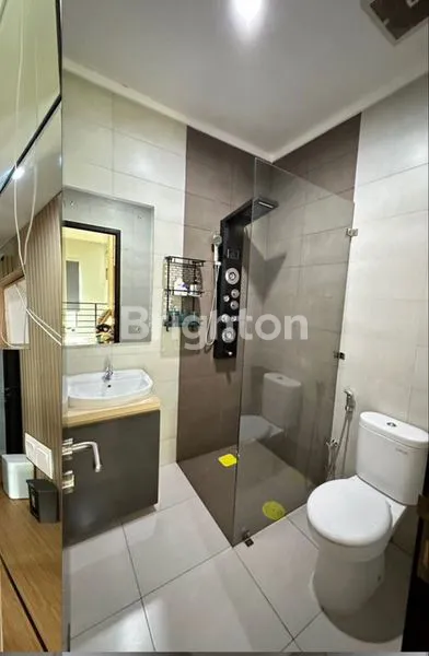 image RUMAH HOOK CANTIK DI SUMMERECON EMERALD KARAWANG (4)