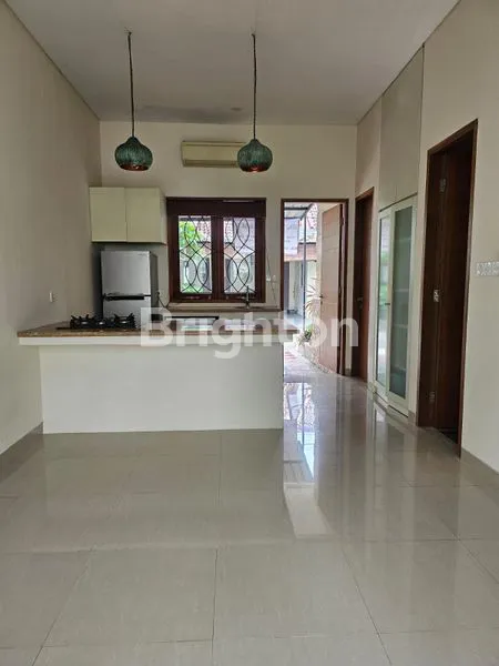 image RUMAH MINIMALIS SIAP HUNI DI DENPASAR BARAT, LT 107M² (3)