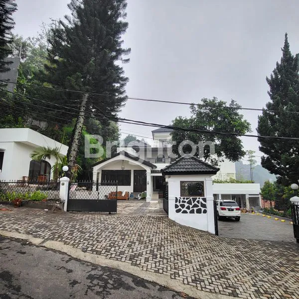 image RUMAH STRATEGIS DAGO, DEKAT MALL & SEKOLAH INTERNASIONAL (1)
