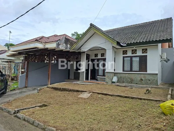 image RUMAH STRATEGIS DEKAT JALAN MT HARYONO (5)
