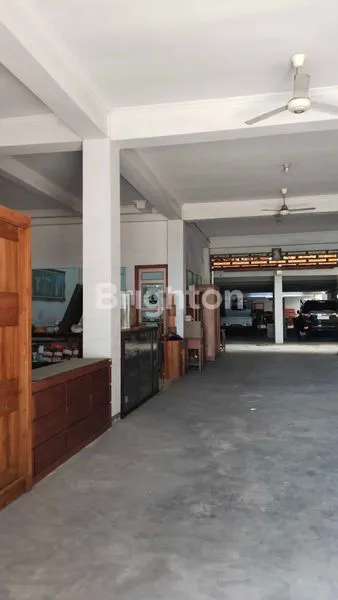 image BANGUNAN EKS SHOWROOM FURNITURE LOKASI BY PASS NGURAH RAI DENPASAR COCOK UNTUK USAHA (6)