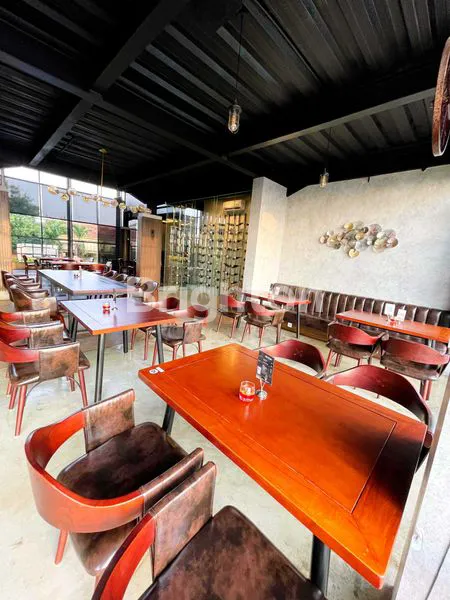 image JUAL / SEWA  EX RESTORAN JALAN SUMBING SEMARANG (4)