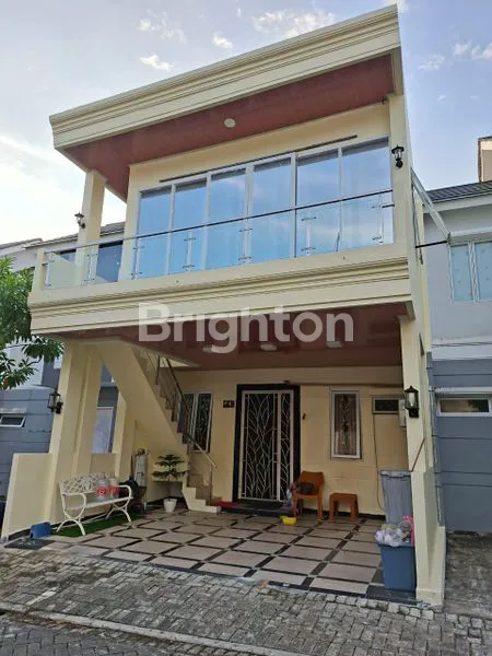 image RUMAH DUA LANTAI (1)