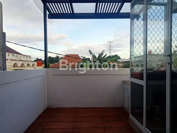 image RUMAH DI DEPOK JAWA BARAT (6)
