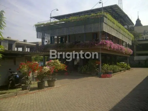 image DIJUAL RUMAH KOS PRADAH INDAH LONTAR  (3)