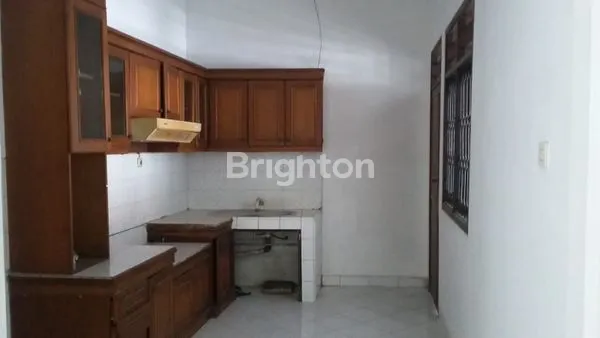 image RUMAH CANTIK LT 333M² DI CIPAYUNG, DEKAT TMII (3)