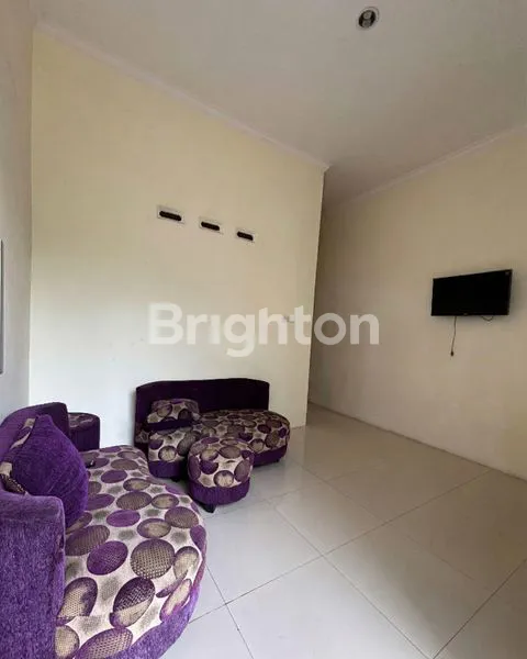 image RUMAH 2 LANTAI 10 KT DI MERJOSARI MALANG (3)