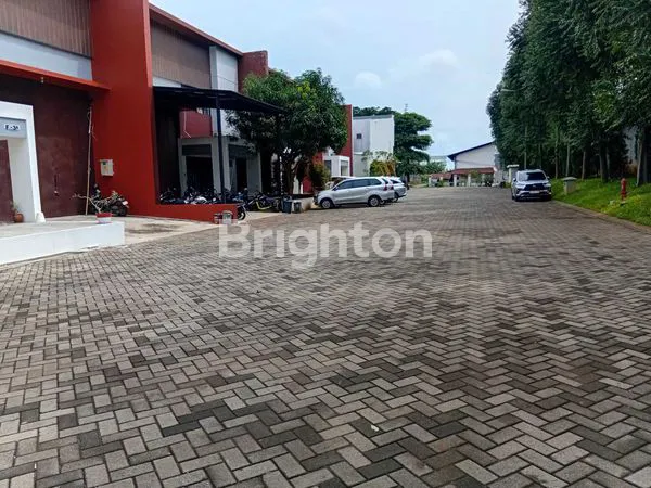 image GUDANG SIAP PAKAI DI BSB SEMARANG BARAT (3)