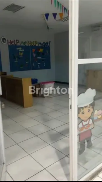 image GEDUNG 3 LANTAI EX SEKOLAH STRATEGIS DI MARGONDA DEPOK (7)