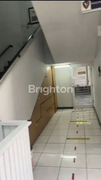 image GEDUNG 3 LANTAI EX SEKOLAH STRATEGIS DI MARGONDA DEPOK (6)