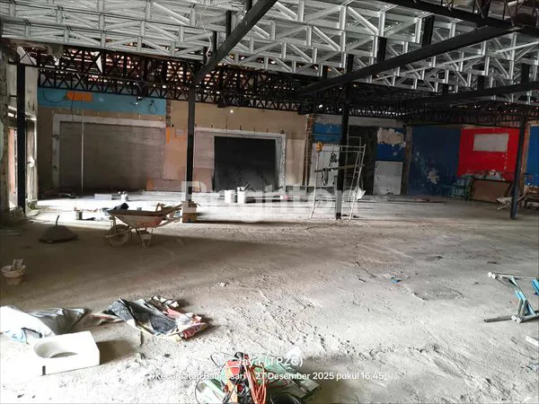 image RUANG USAHA STRATEGIS PUSAT KOTA SOLO  (7)