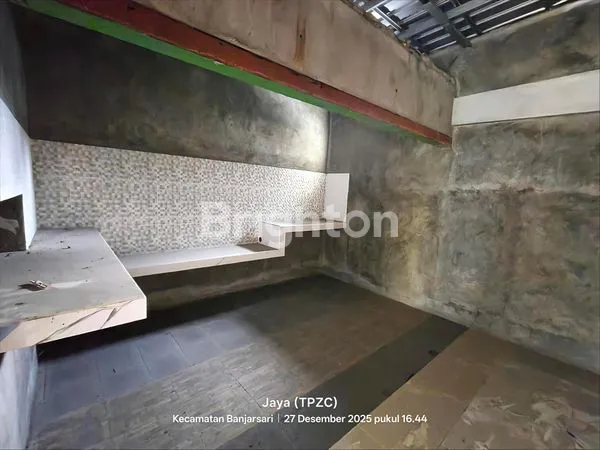 image RUANG USAHA STRATEGIS PUSAT KOTA SOLO  (8)